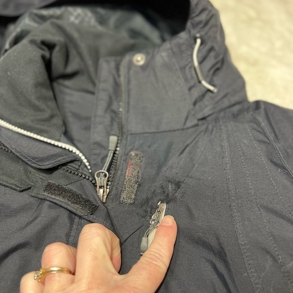 Columbia interchangeable waterproof critically seam sealed ski jacket size M - Picture 7 of 15